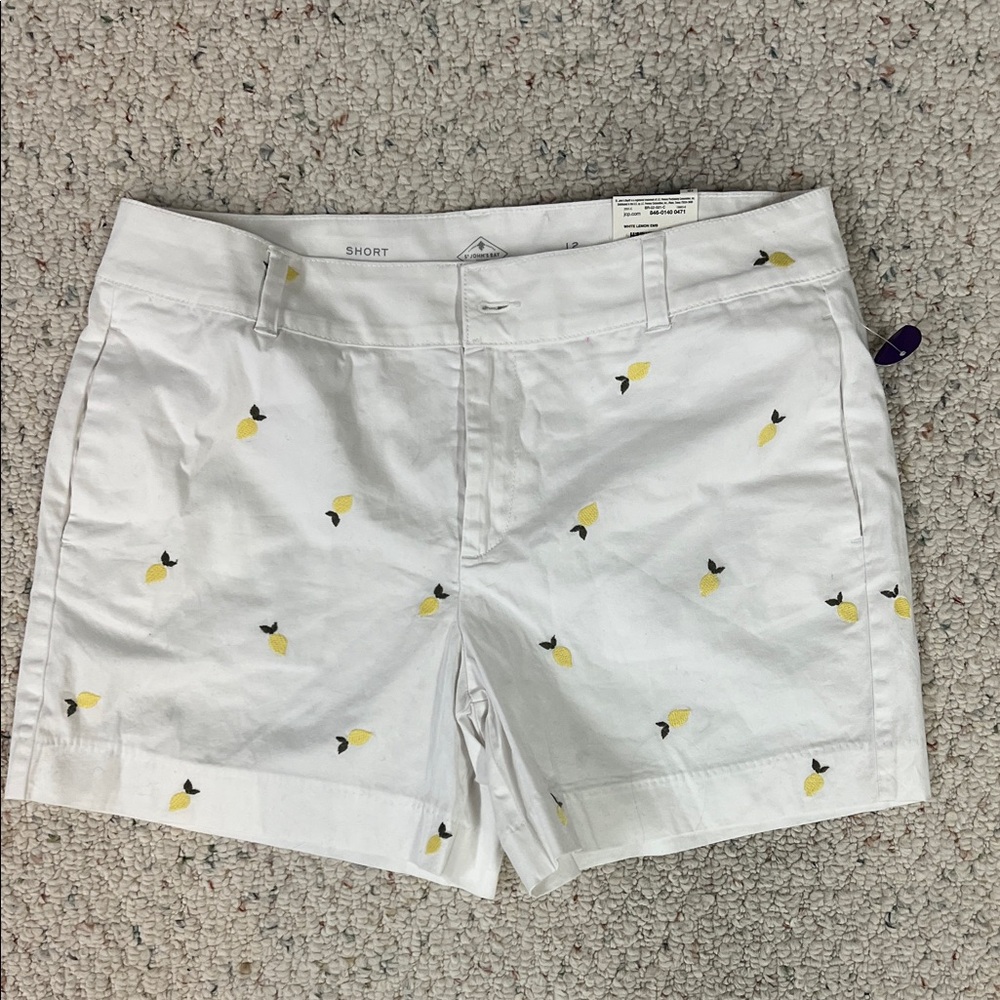 Women’s White Shorts with Embroidered Lemons